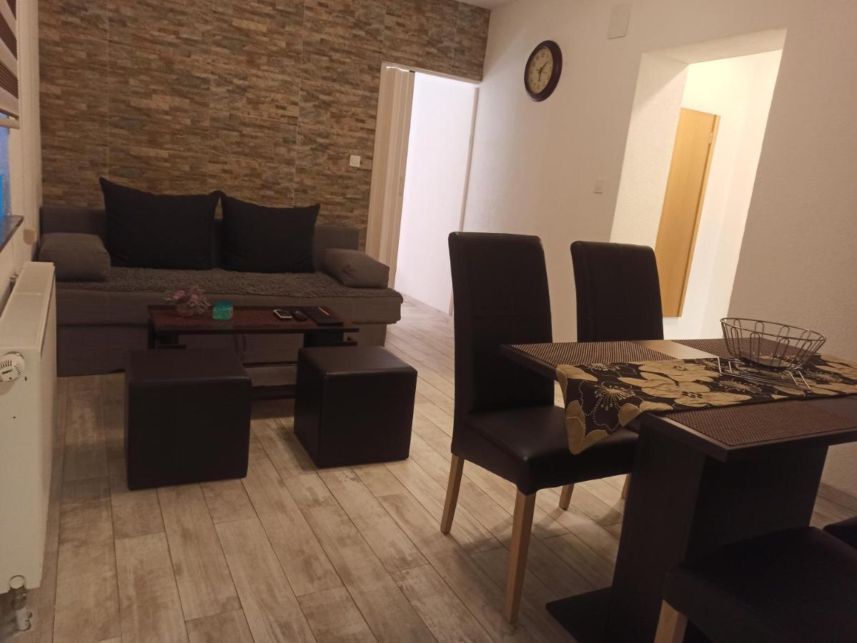 Studio Apartments Una Кореница Экстерьер фото